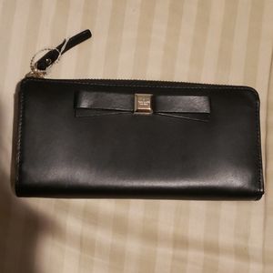 Kate Spade Nisha Montford Park Smooth Black Wallet